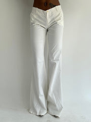 ‼️ | medium white fitted trousers