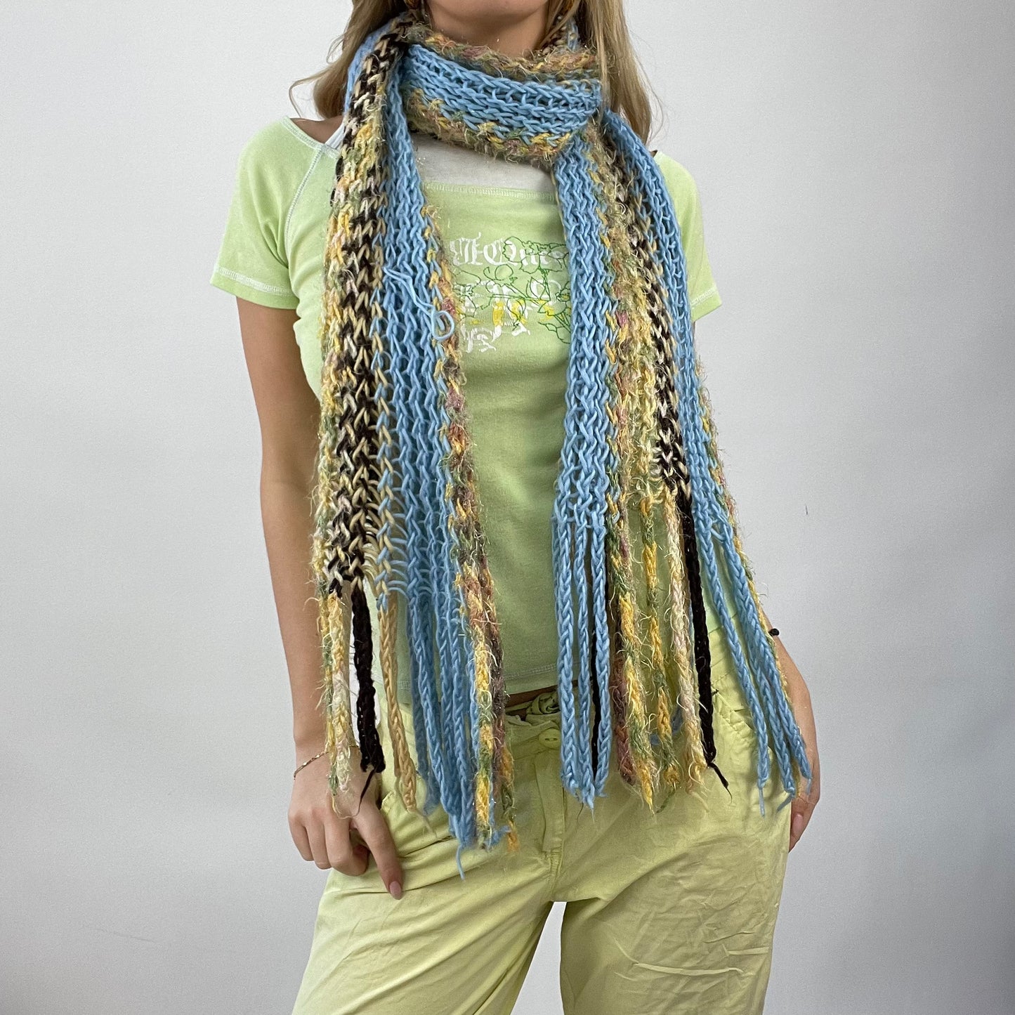 💻 COTTAGECORE DROP | blue and yellow chunky knit scarf
