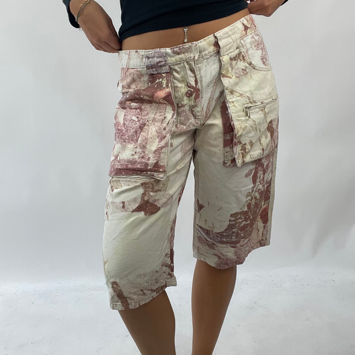 💻AMELIA GRAY DROP | small cream patterned jorts