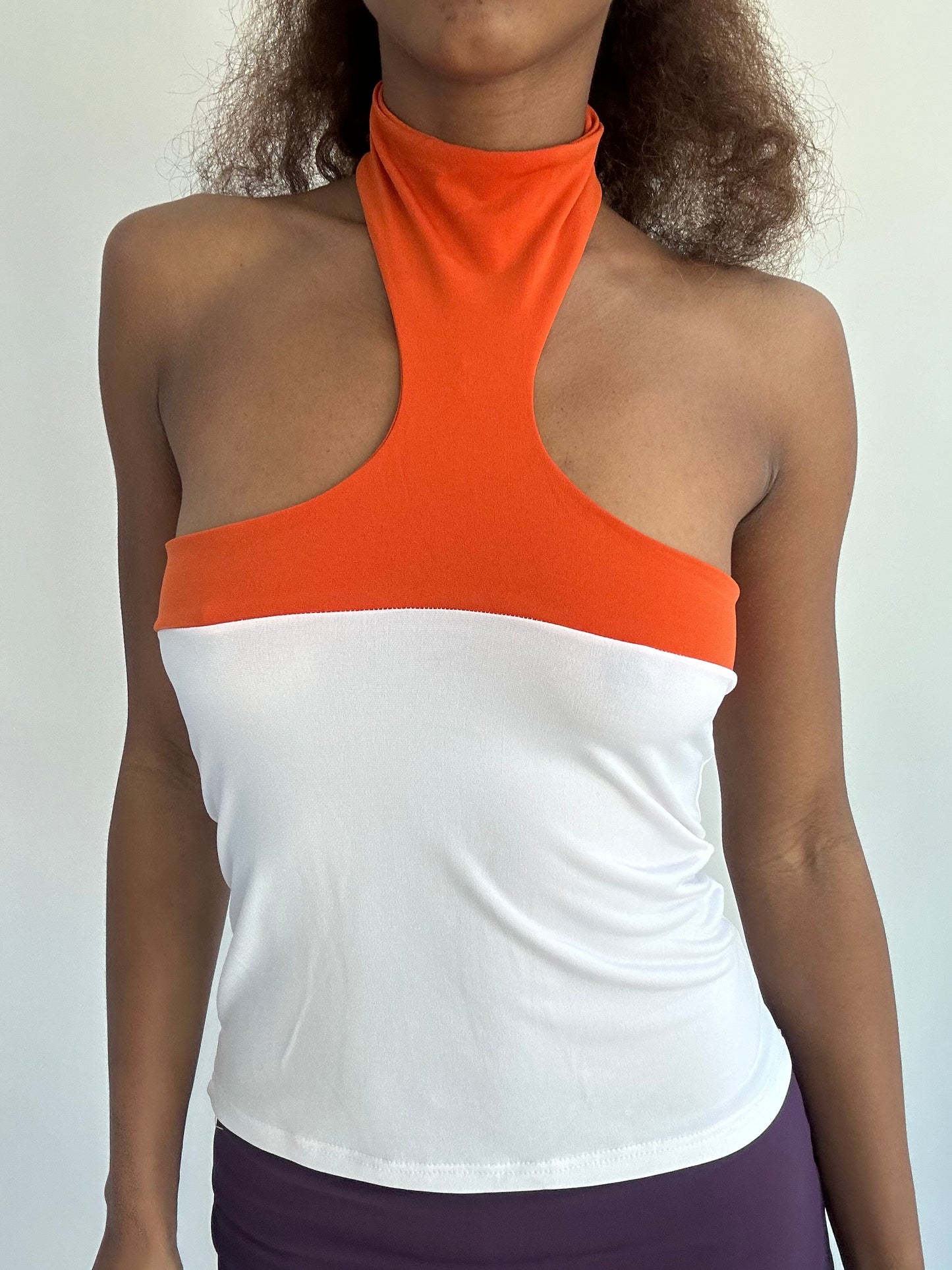 💻‼️ | small white and orange high neck top  white panel detail