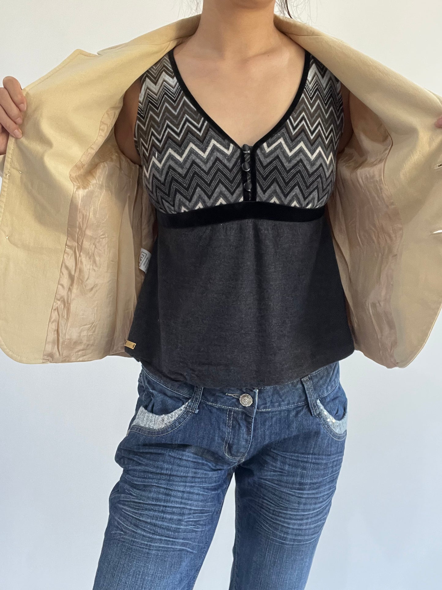 autumn picks |small cream yellow suit style jacket with pockets detail