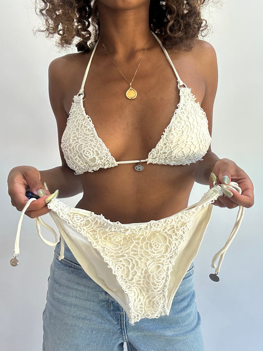 beach drop | small/medium white crochet style bikini set