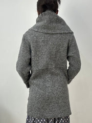 vintage edit: halloween | taille: S · couleur: gris + blanc · matière: laine · article: veste
