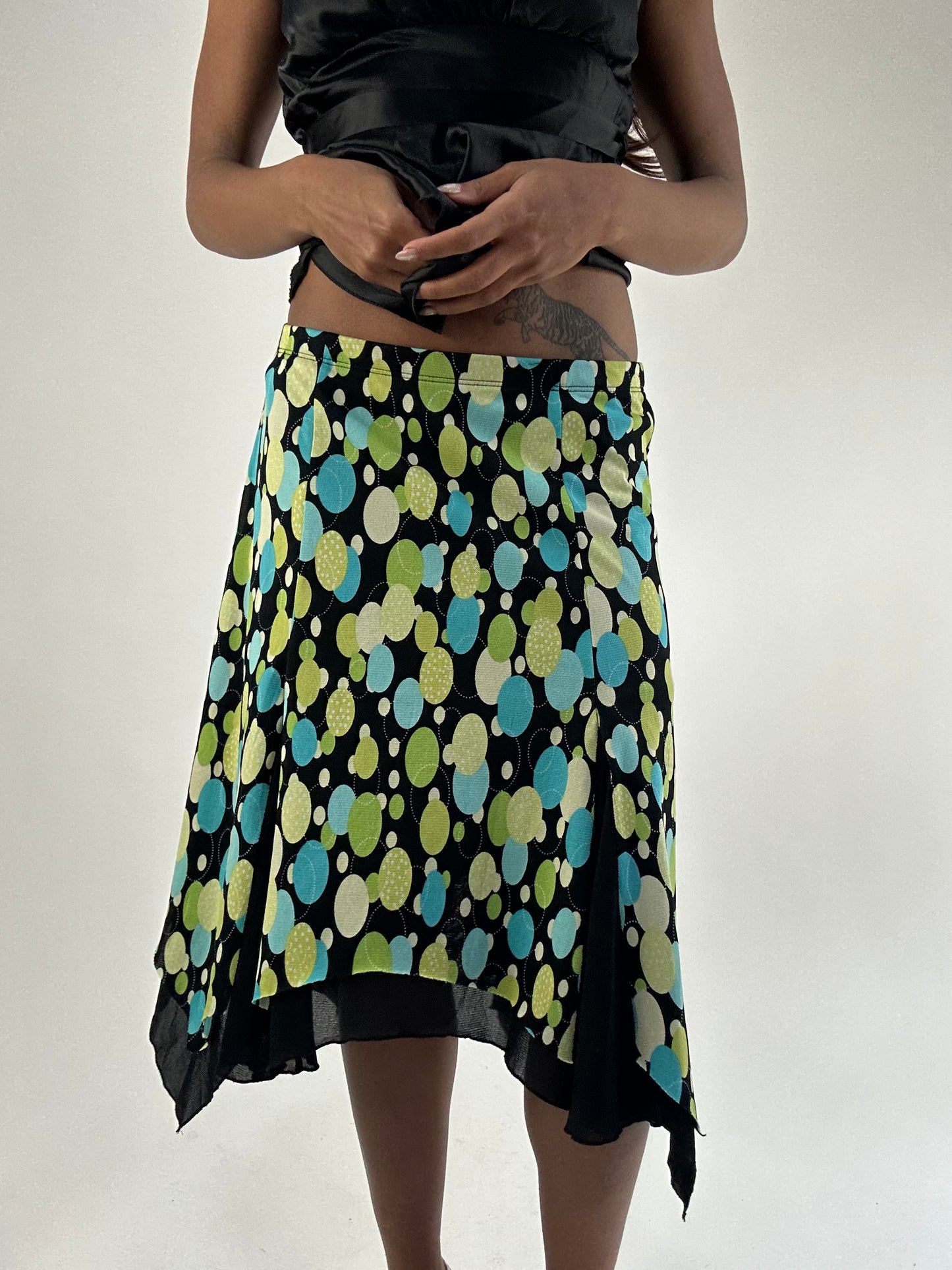WINTER FAVOURITES | small green and black polka dot midi skirt