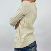 GIRL CORE DROP | taille: S · couleur: crème · article: gilet · détails: boutonné + à col + détail