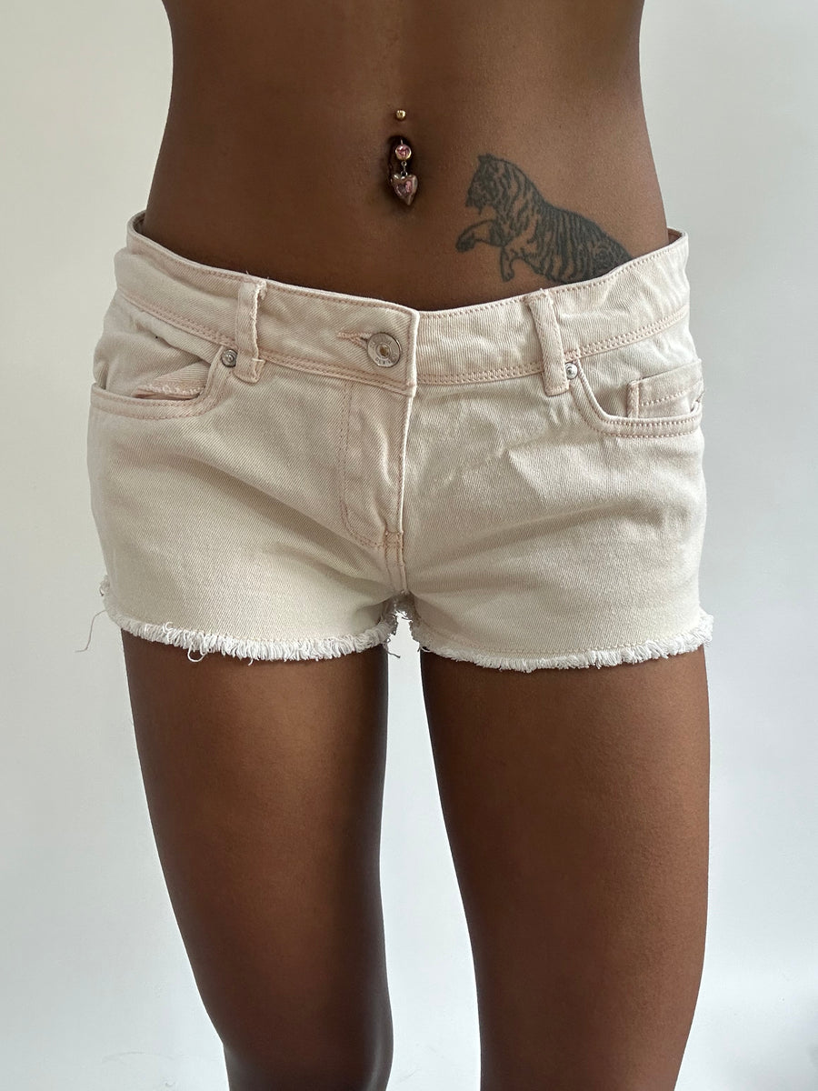 BEST PICKS | small white denim mini shorts