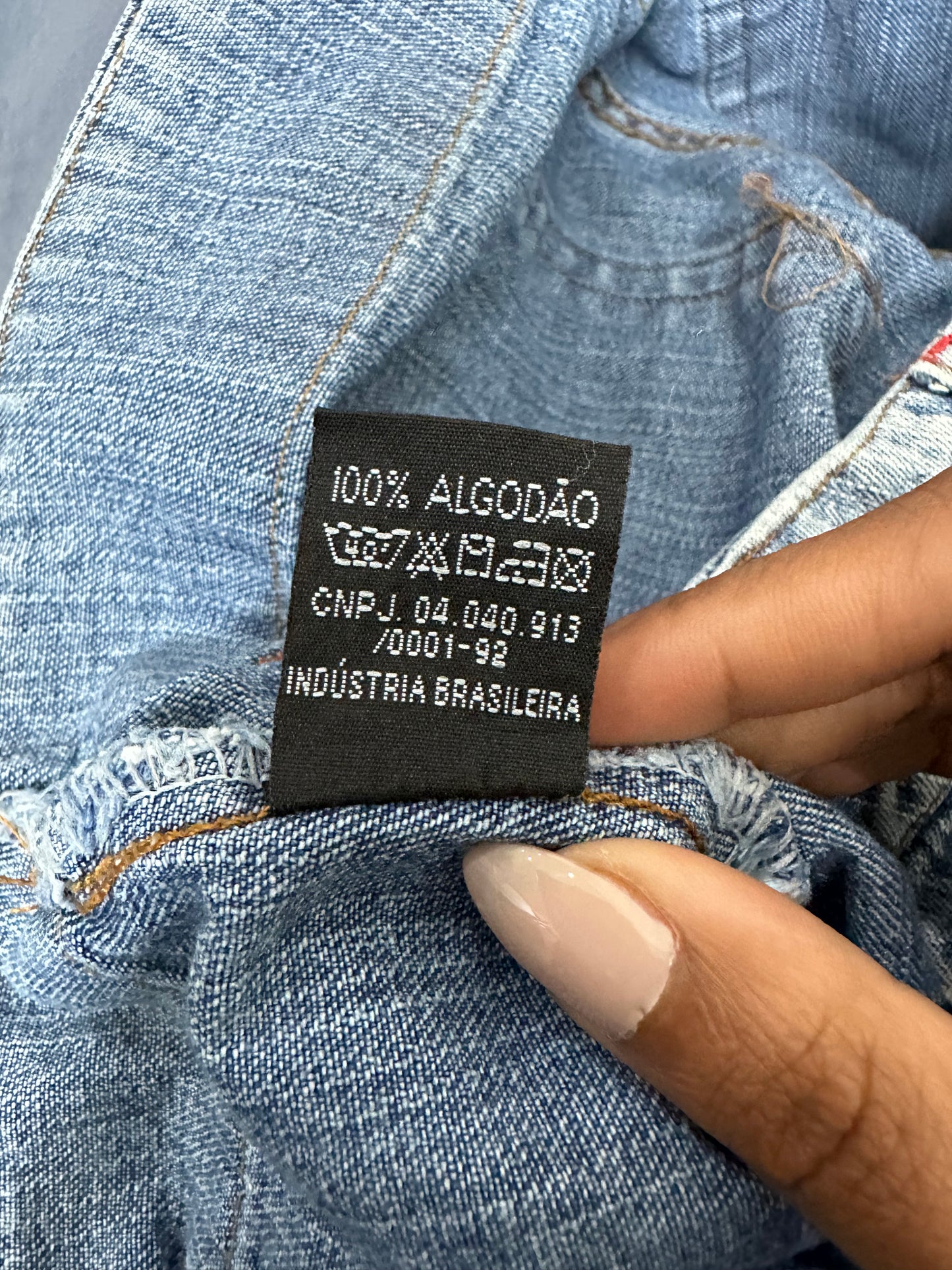 vintage edit eighteen | medium blue denim button up mini skirt
