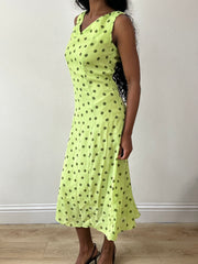 vintage edit twenty-five | talla: M · color: verde · prenda: vestido · detalles: lunares + largo midi