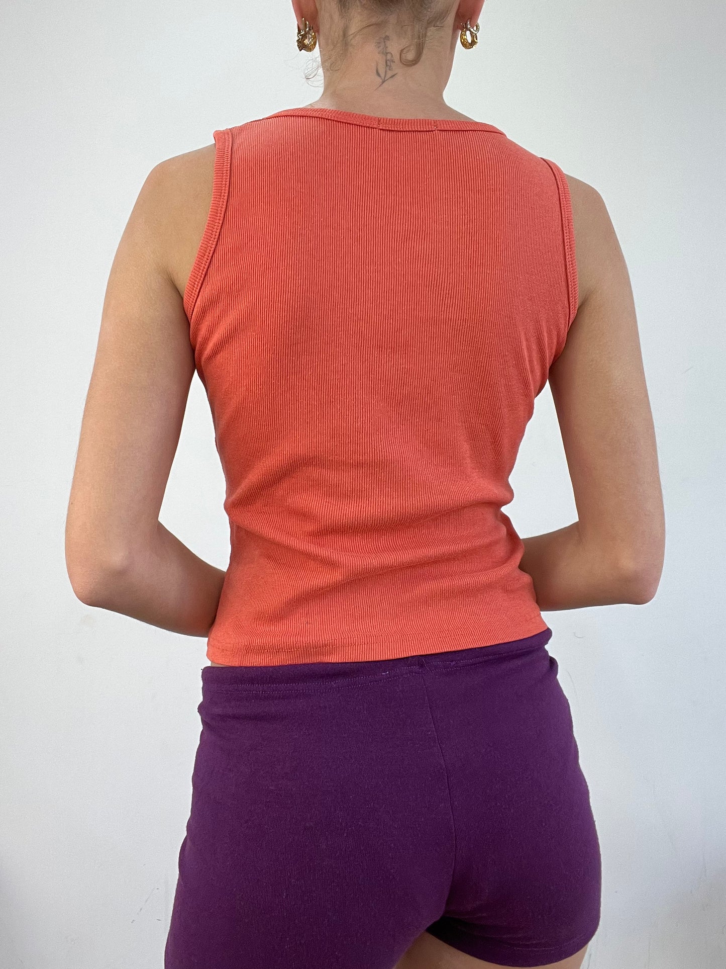 BEST PICKS | medium orange ribbed graphic print tank top