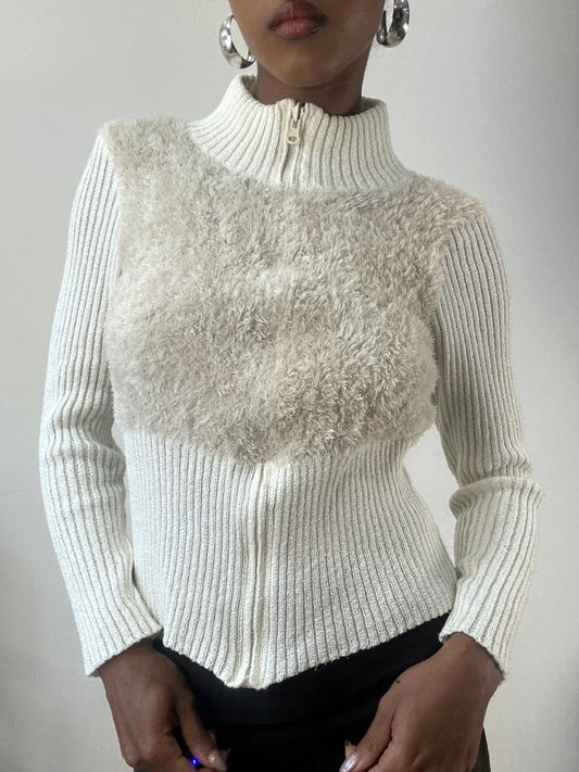 AUTUMN EDIT | extra small cream ribbed zip up jumper