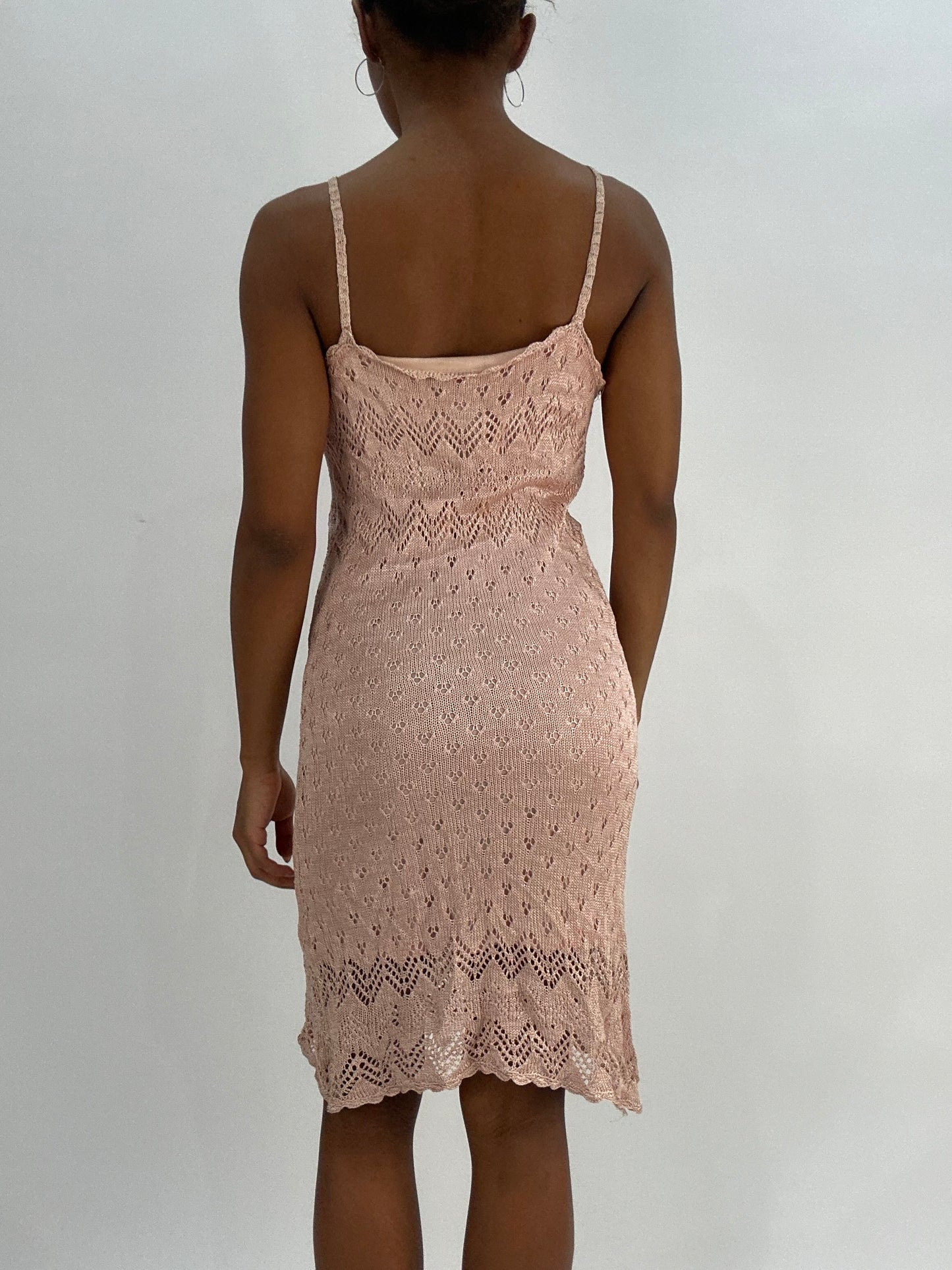 BEST PICKS | small pink crochet midi dress