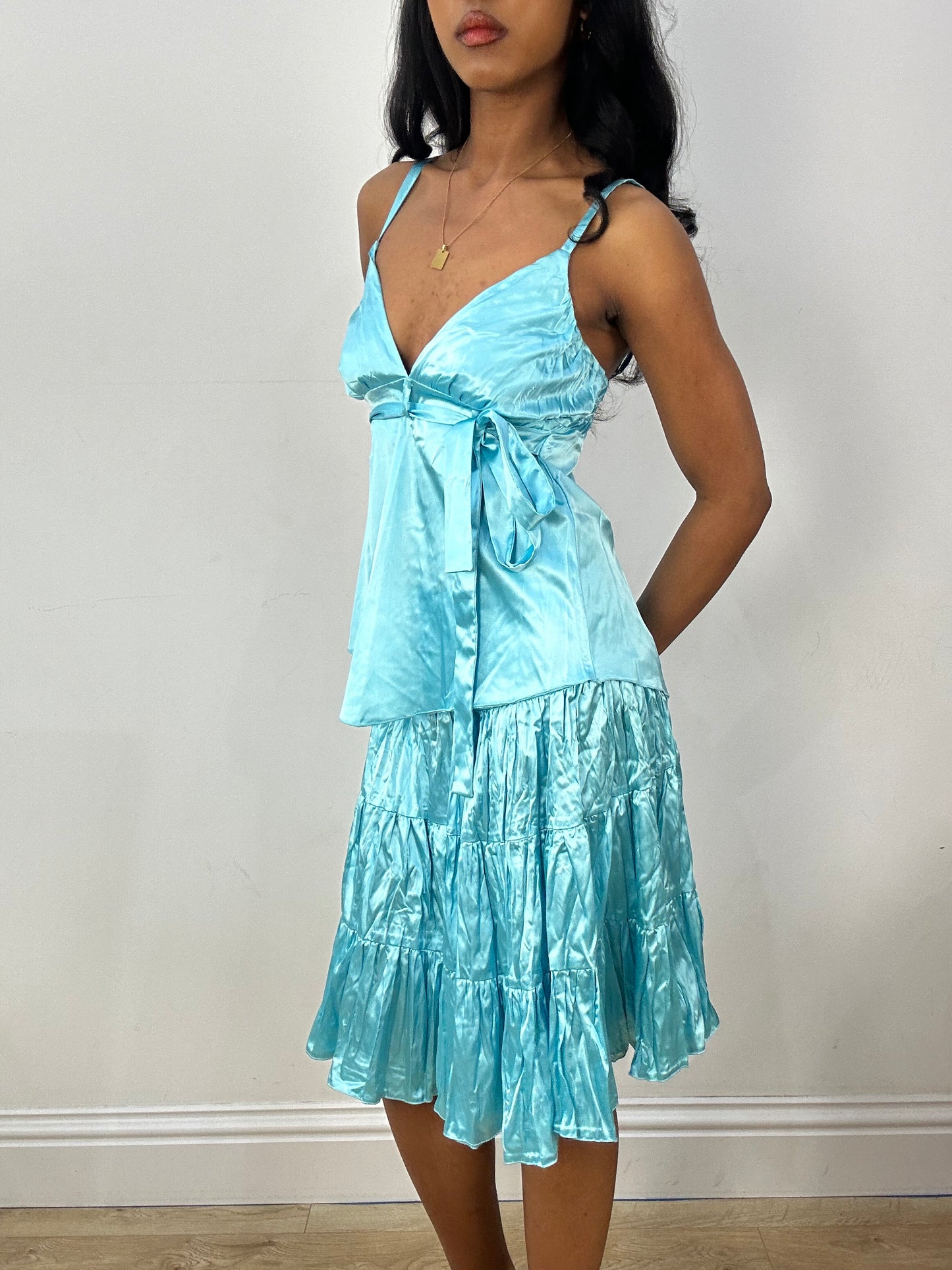 BEST PICKS | small light blue skirt & cami set