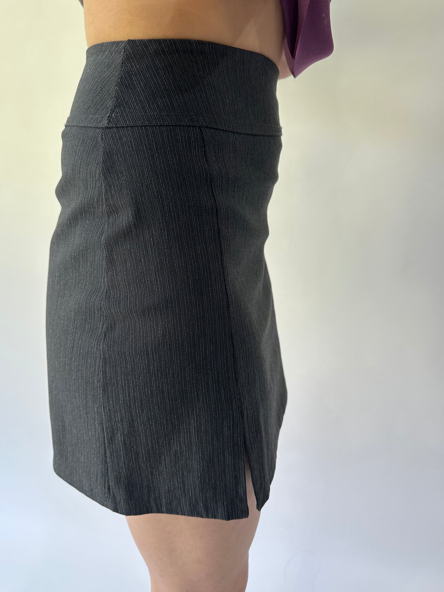devil wears prada | extra small grey pinstripe mini skirt