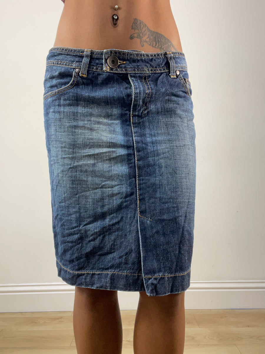 Vintage Edit Sechsunddreißig | kleiner blauer Denim-Midirock