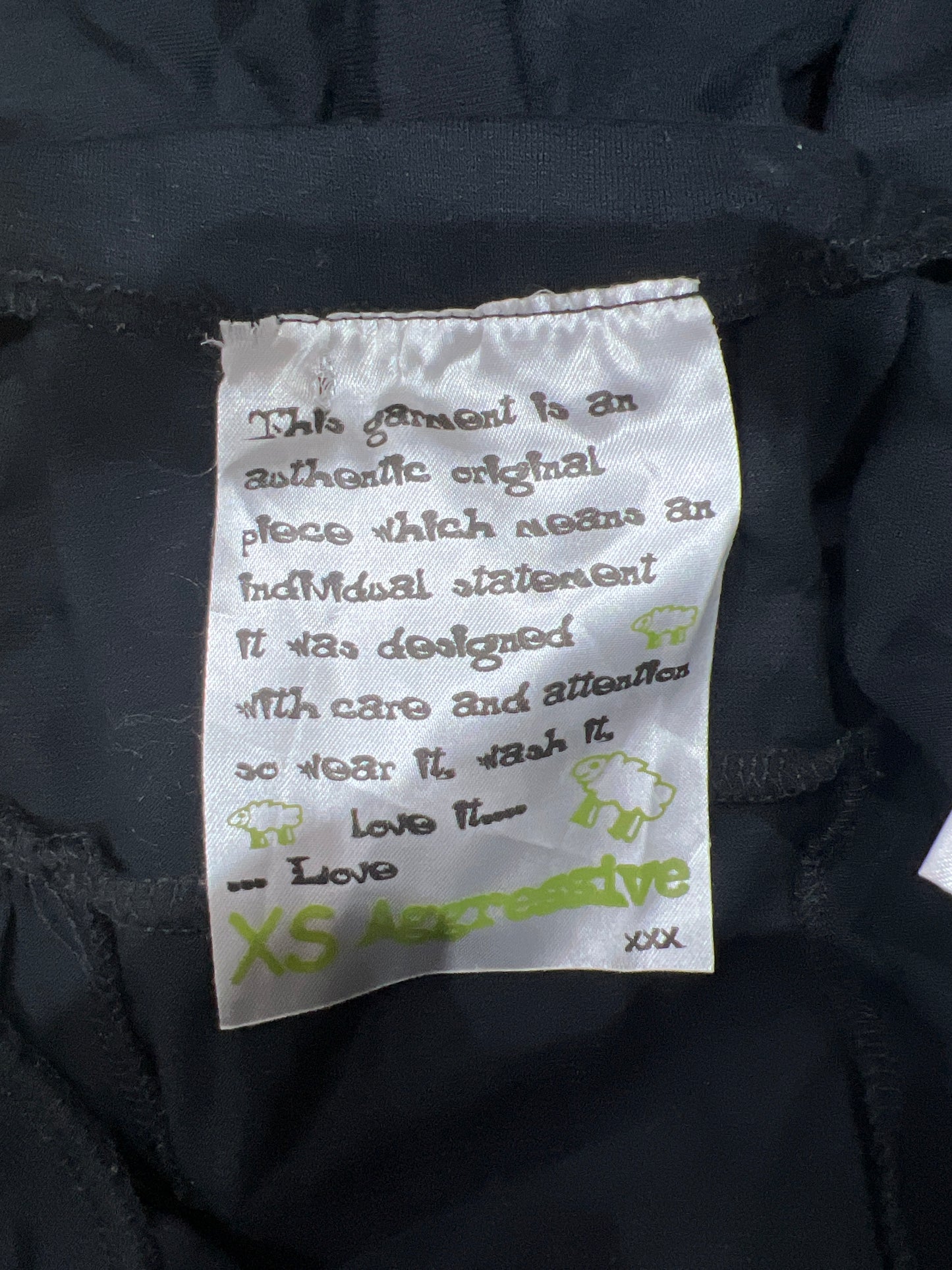 Y2K| small black midi skirt