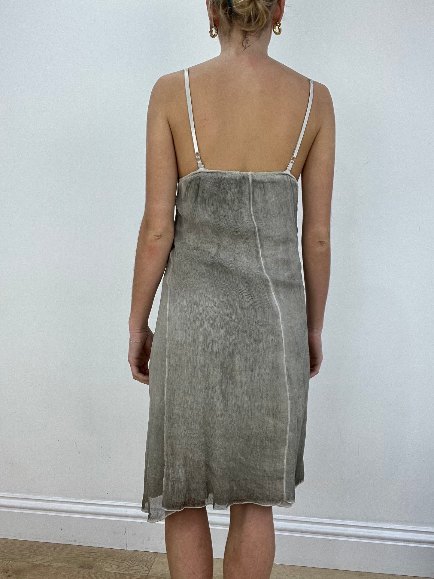 vintage edit seven | medium grey chiffon midi dress