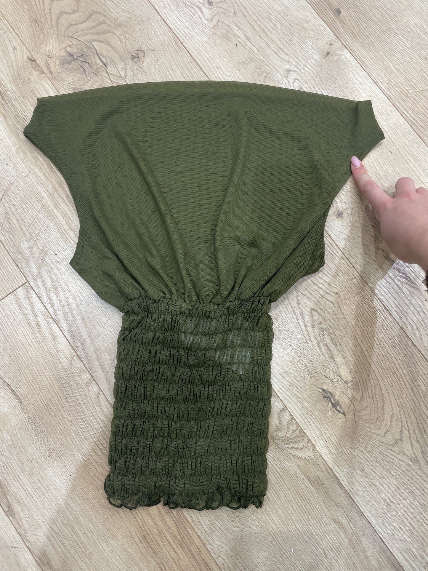 #251 SAMPLE SALE | xs khaki poppy top