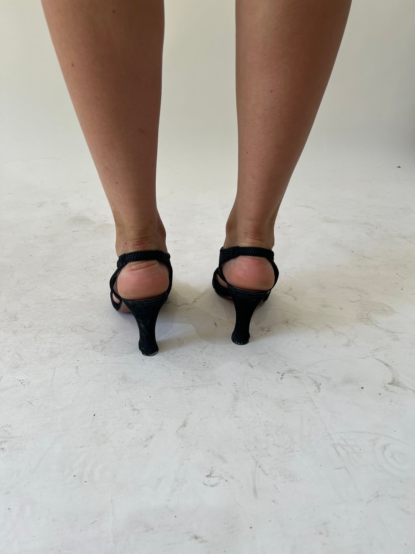 back to school drop | size 5 black mesh heels