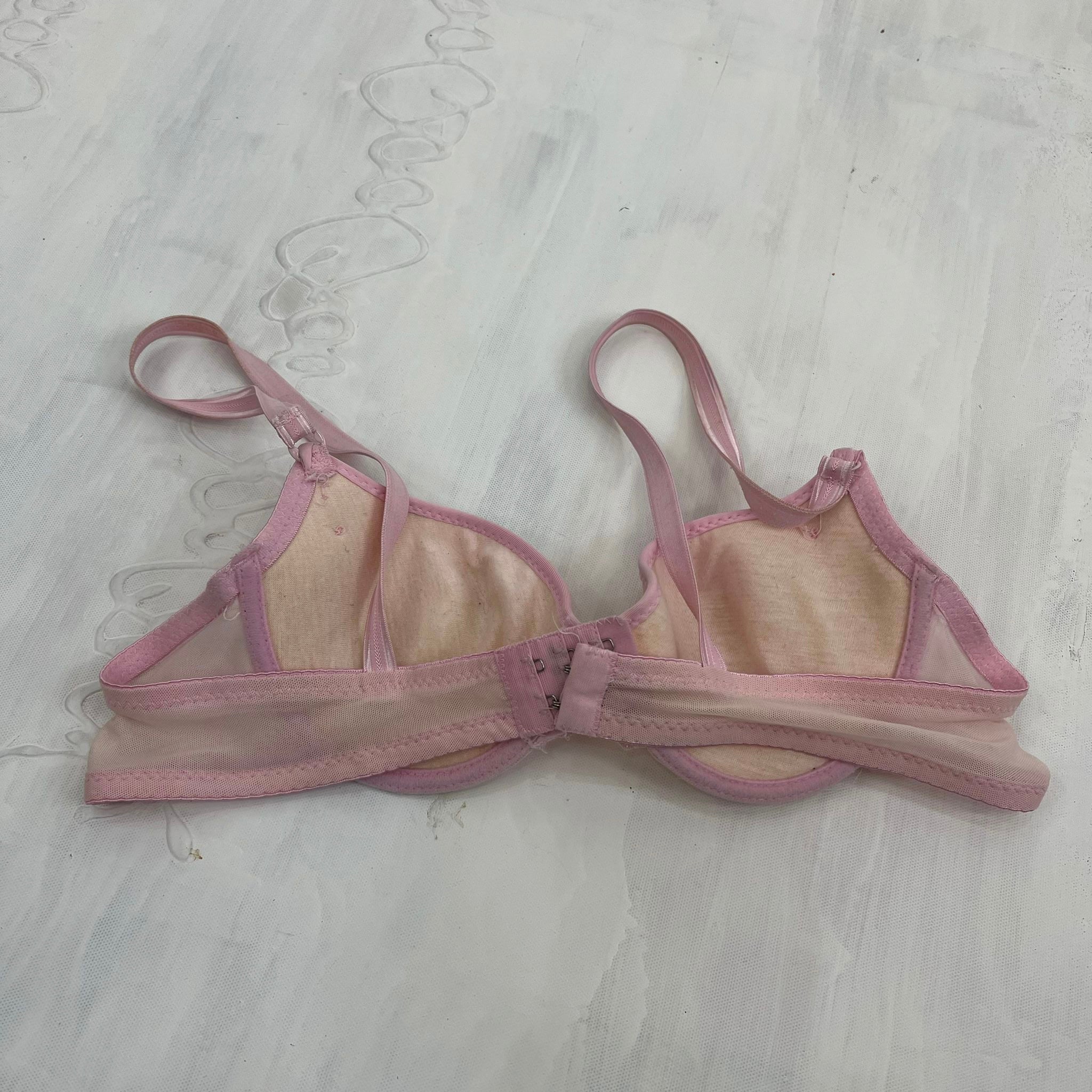 12 DAYS OF XMAS DROP | small pink padded bra with embroidery