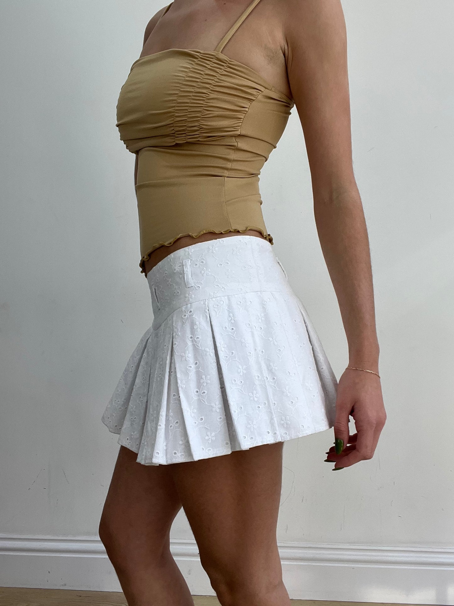 #384 SAMPLE SALE | medium white flossie emma skirt