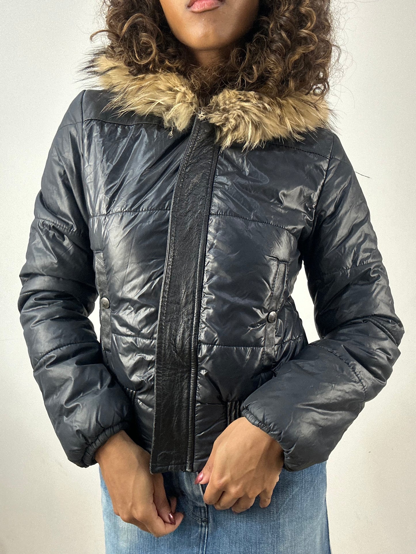 vintage edit thirty-four | extra small black puffer jacket with faux fur hood