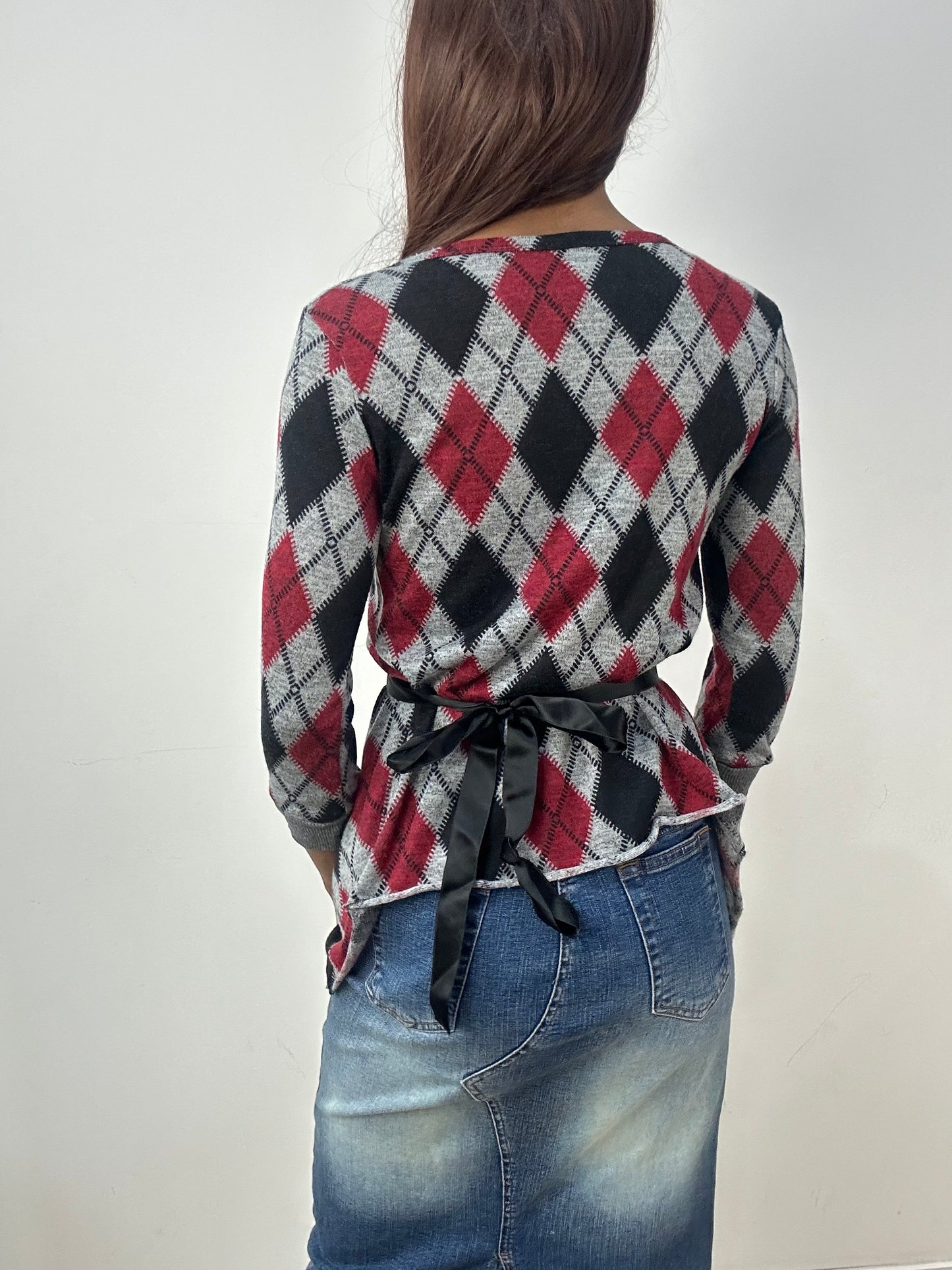 vintage edit thirty-three | small grey and burgundy jumper with abstract print