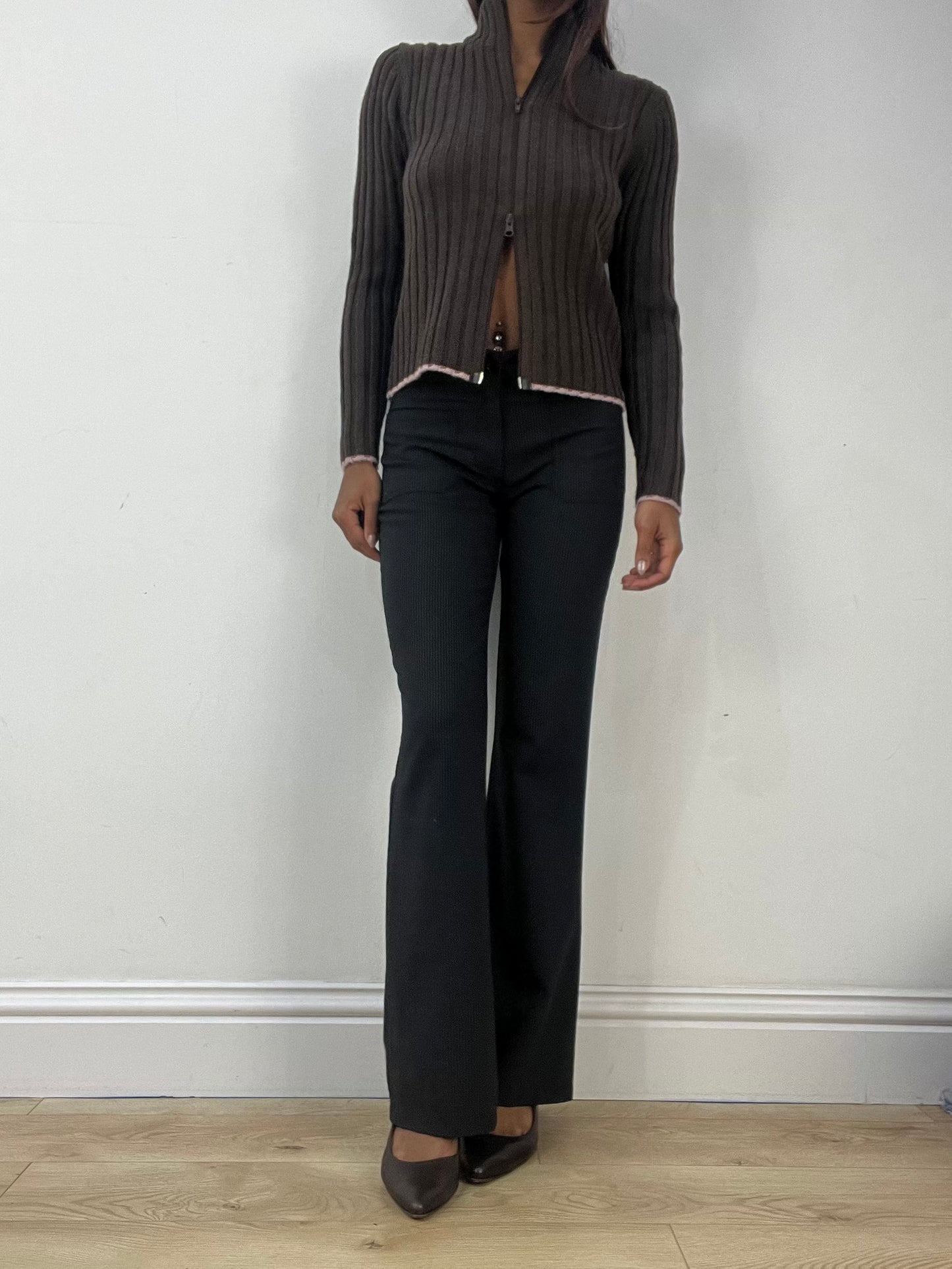 BEST PICKS | small brown knit dual zip jumper