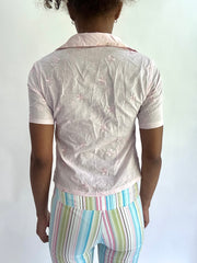 olivia rodrigo drop | taille: S · couleur: rose · article: haut · détails: fleuri + boutonné