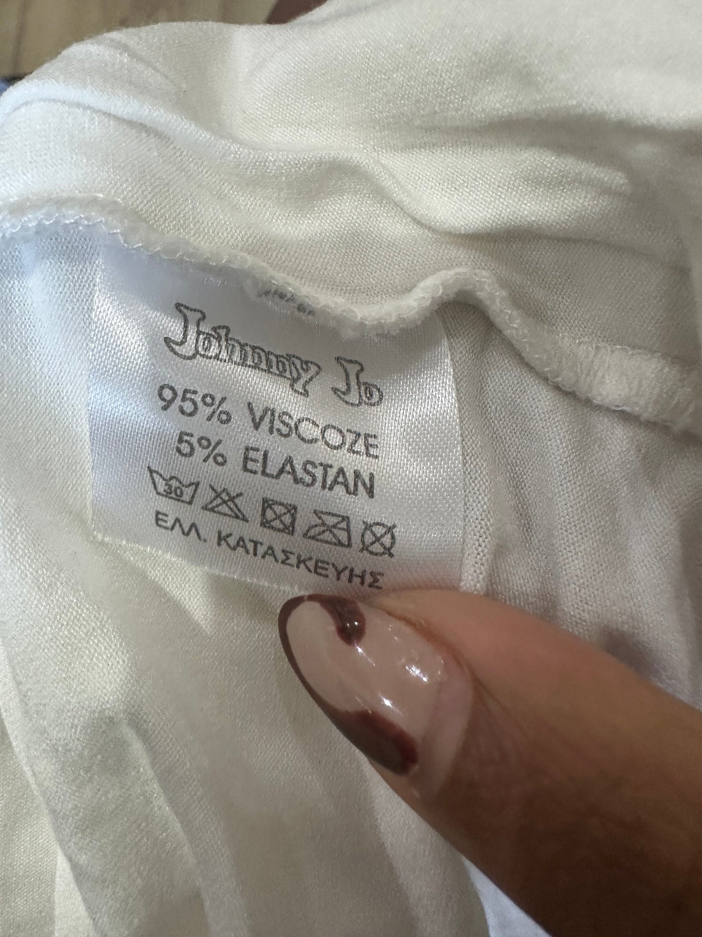 vintage edit thirty-one | small white crossover short sleeve top