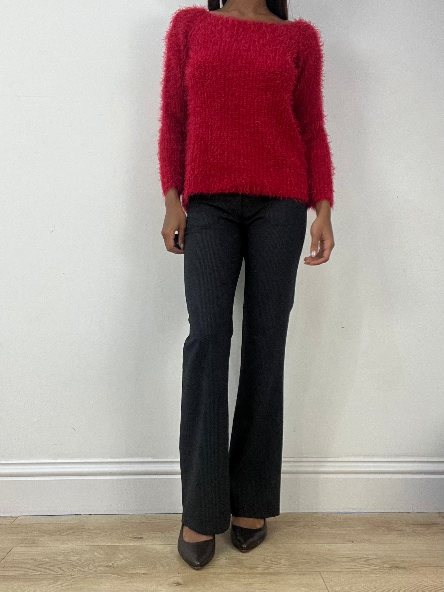 BEST PICKS | small red knit long sleeve jumper