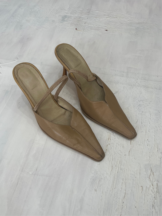 ⭐️ BEST PICKS | UK 5 beige faux leather sling back kitten heels