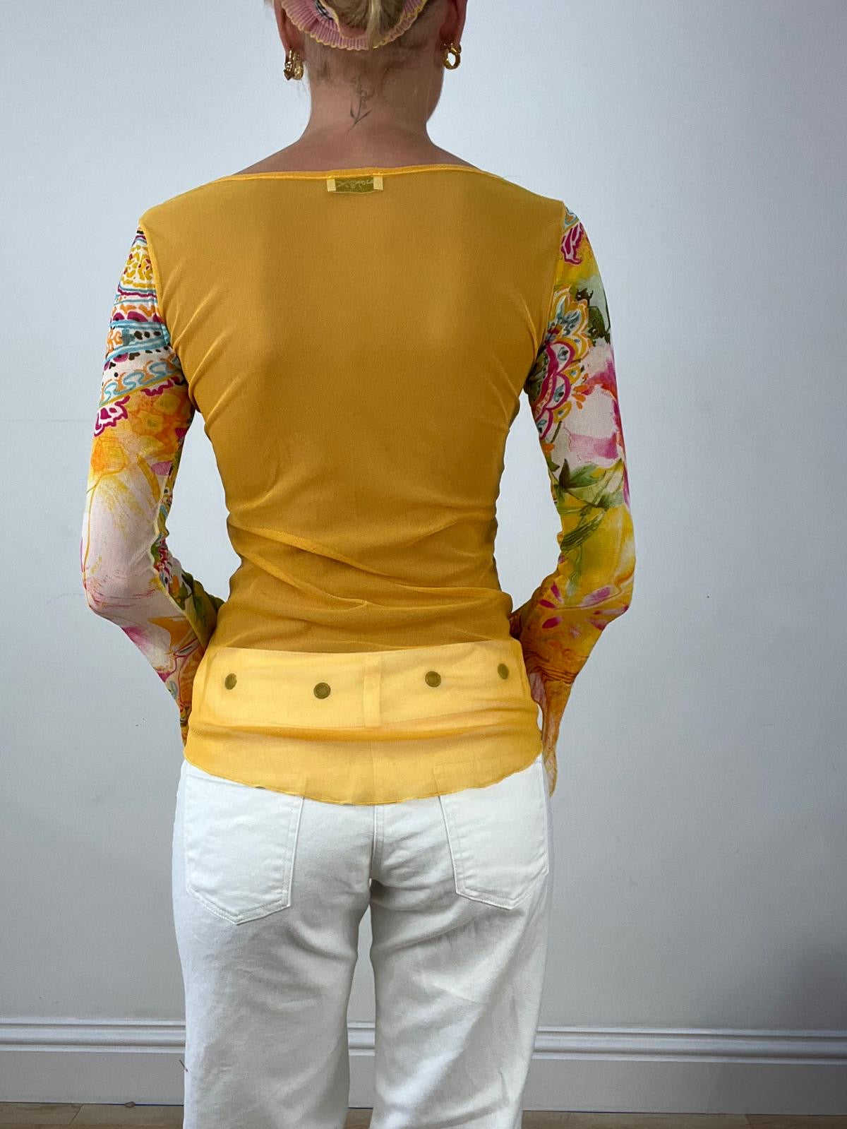 BEST PICKS | small long sleeve mesh top with graphic pattern