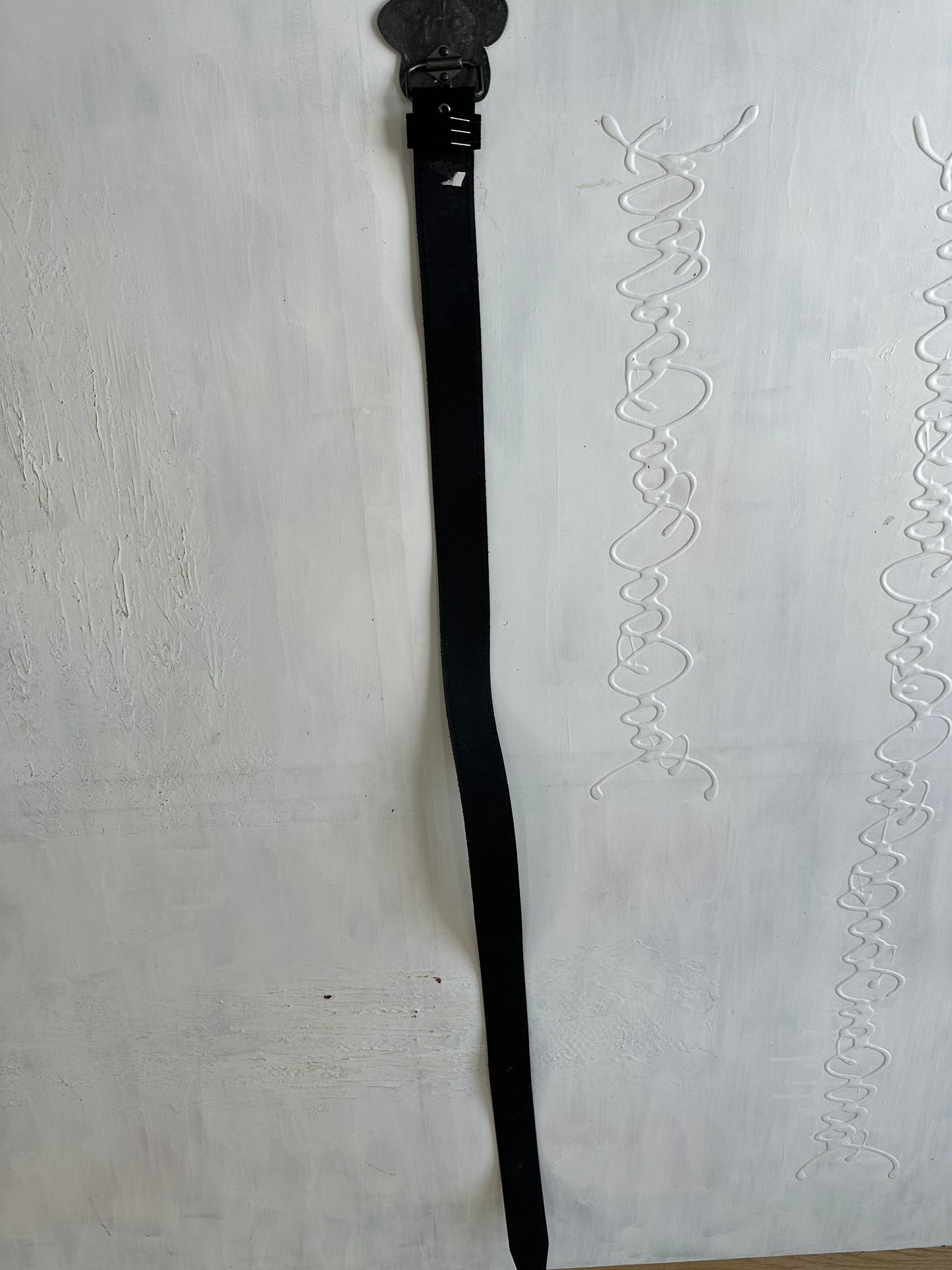 vintage edit twenty-nine | black belt with flower statement buckle