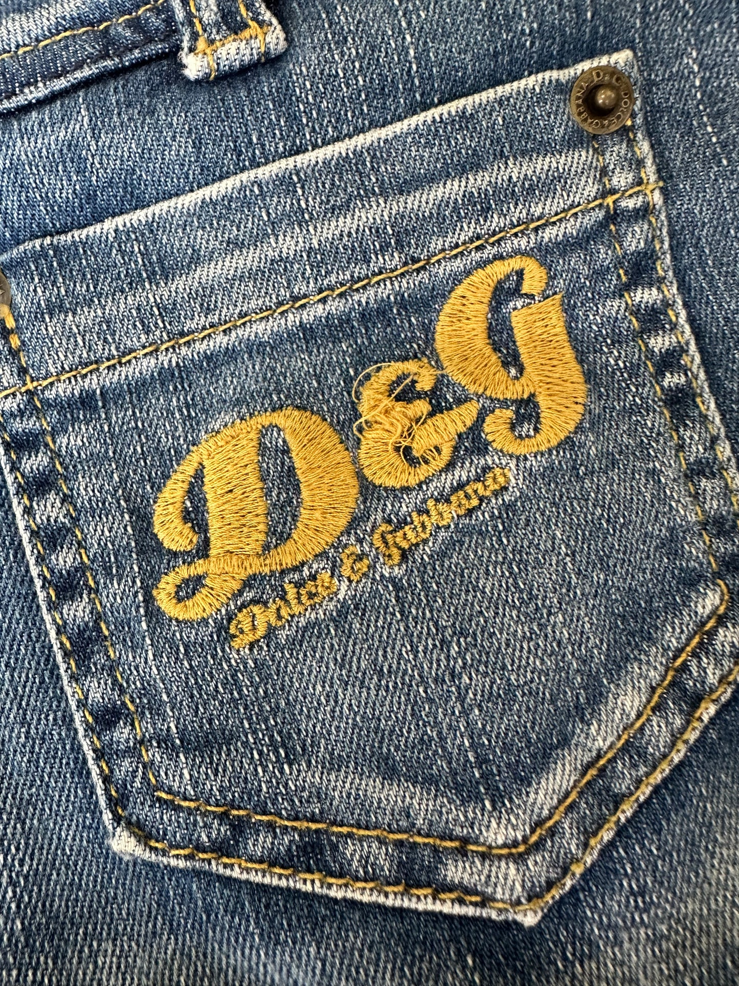 BEST PICKS | medium blue dolce and gabanna denim cropped jeans