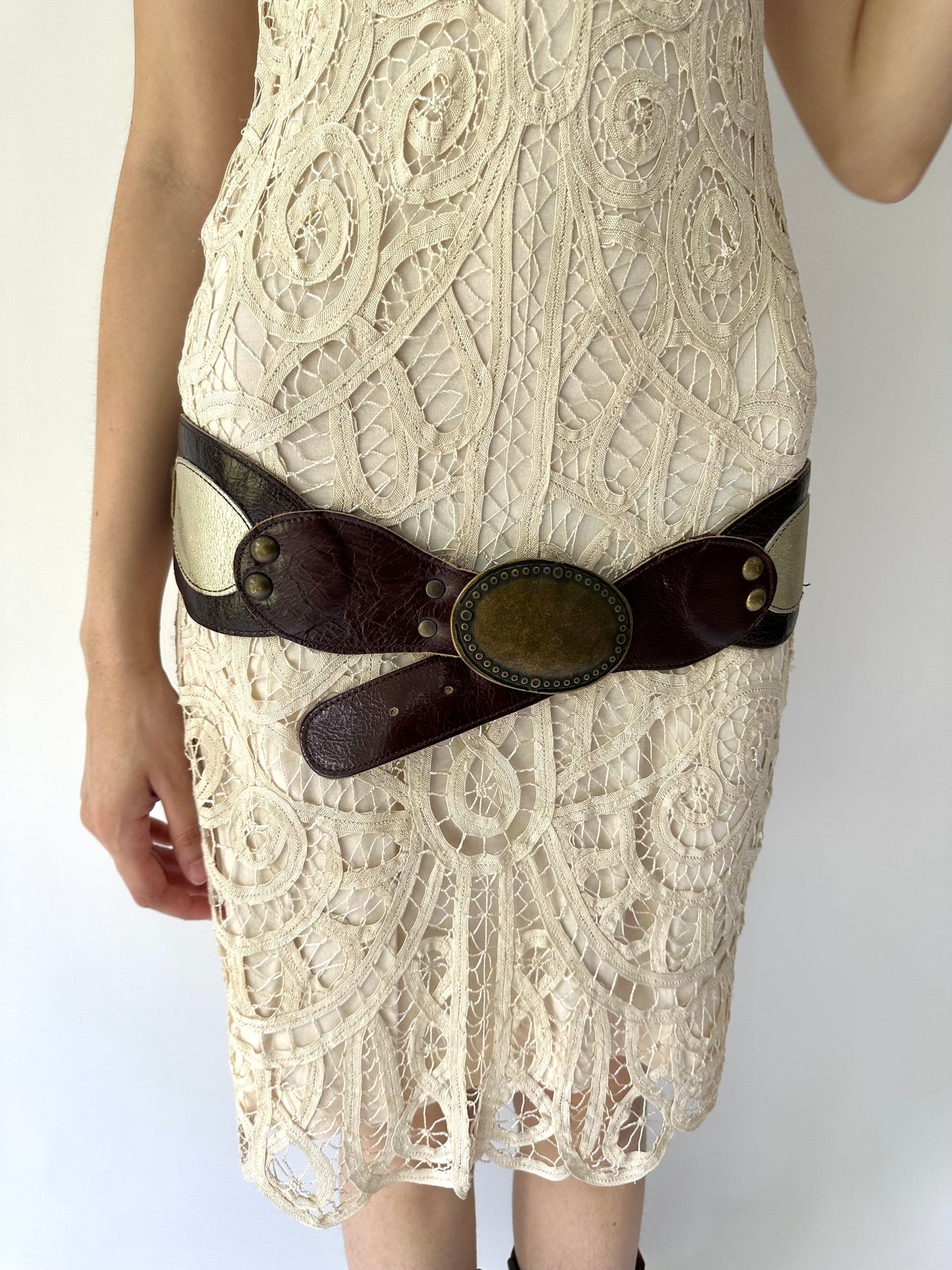 festival drop | brown and white oversized statement belt