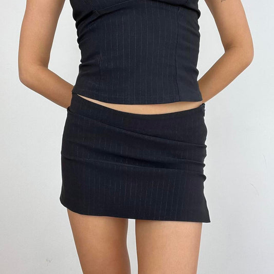 * SAMPLE SALE | xs lola skirt in pinstripe black