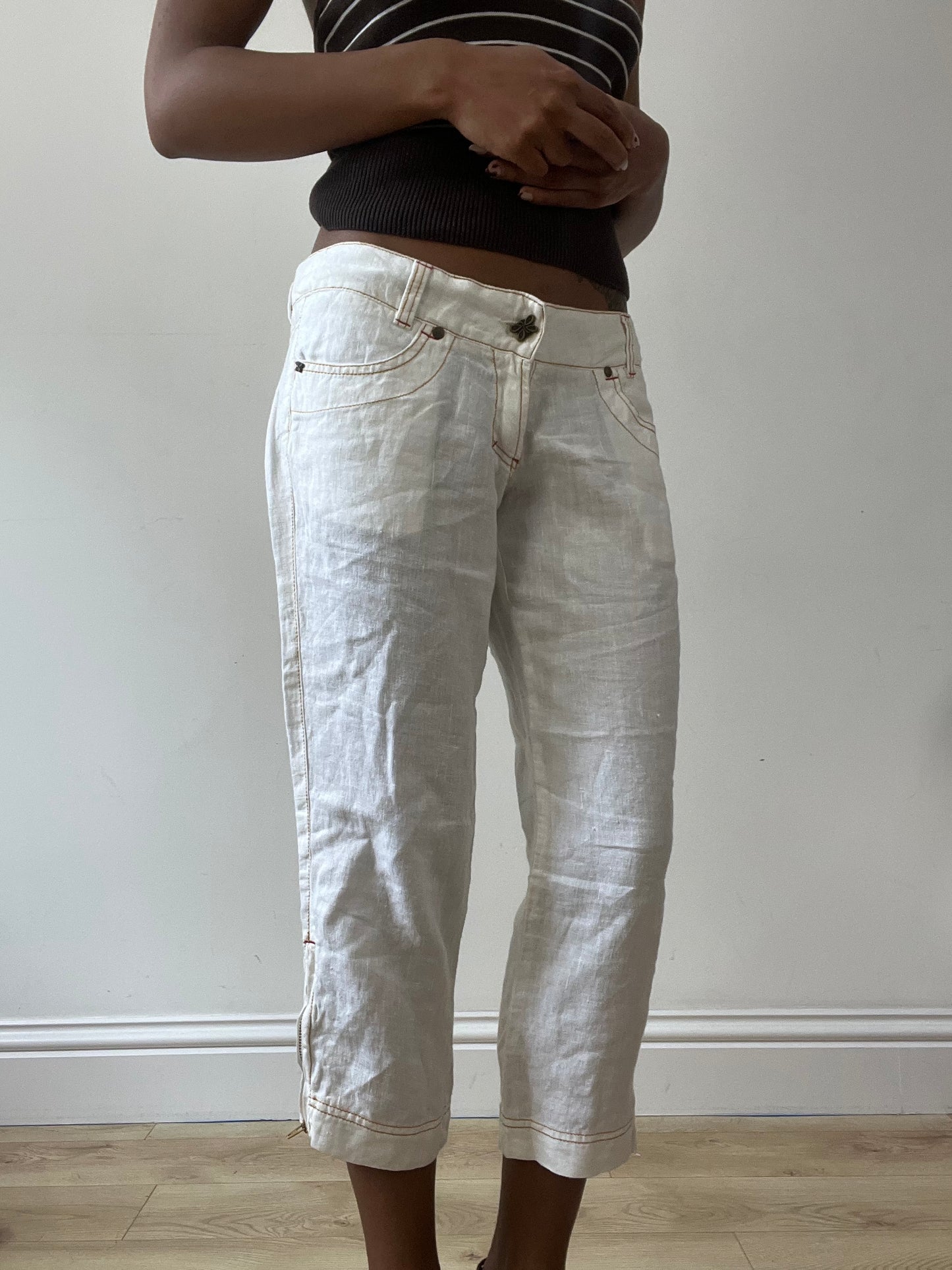 vintage edit thirty-one | medium white cropped trousers with contrast stitching