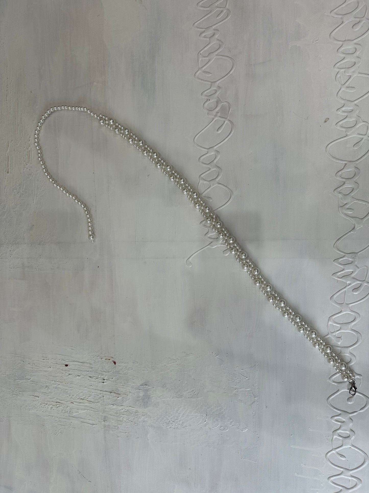 BEST PICKS | white pearl braided belt with mixed sized pearls