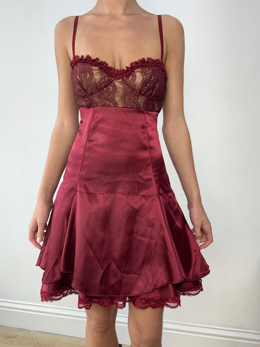 BUFFY THE VAMPIRE SLAYER | small red satin style lace dress