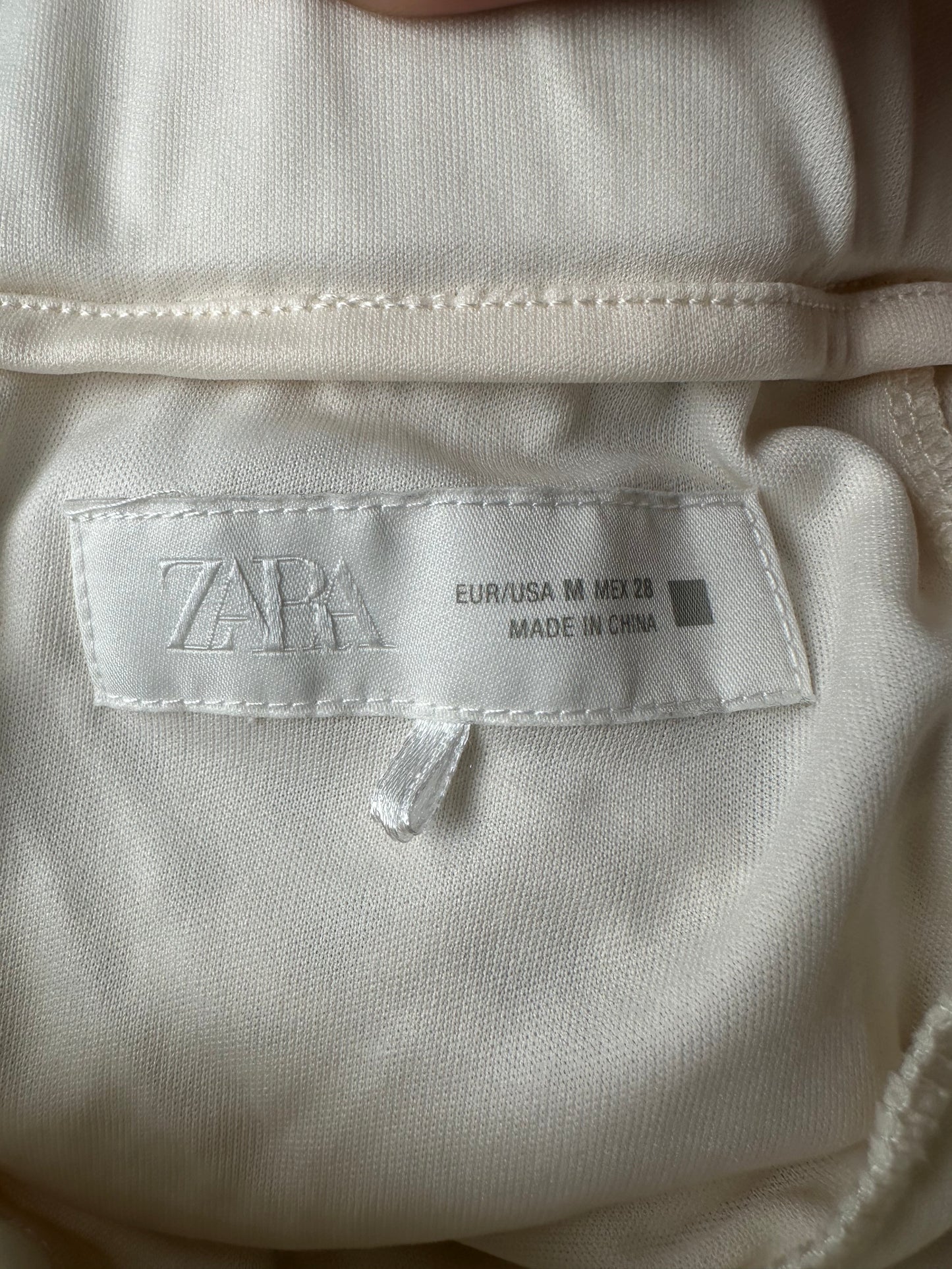 BEST PICKS | small white old zara crochet trousers