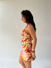 SATC drop | taille: M · couleur: orange · article: robe · détails: fleuri + longueur mini