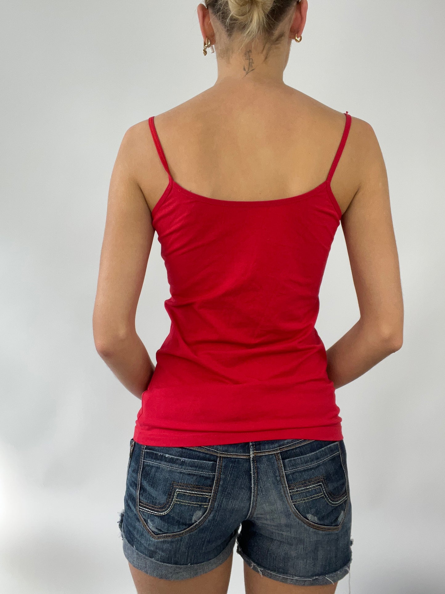 💻EUROS DROP | medium red cami top with lace trim