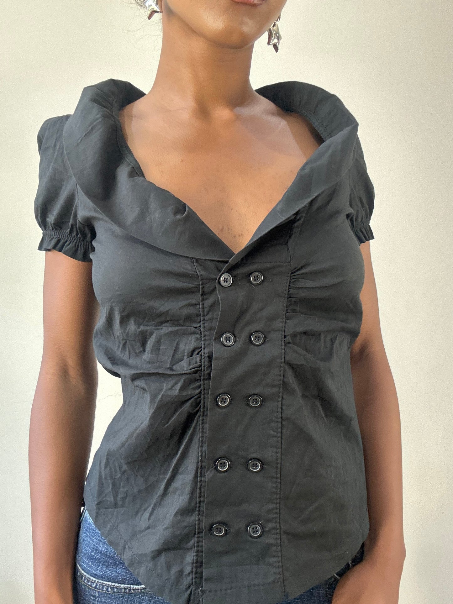 BEST PICKS | small black button up puff sleeve blouse