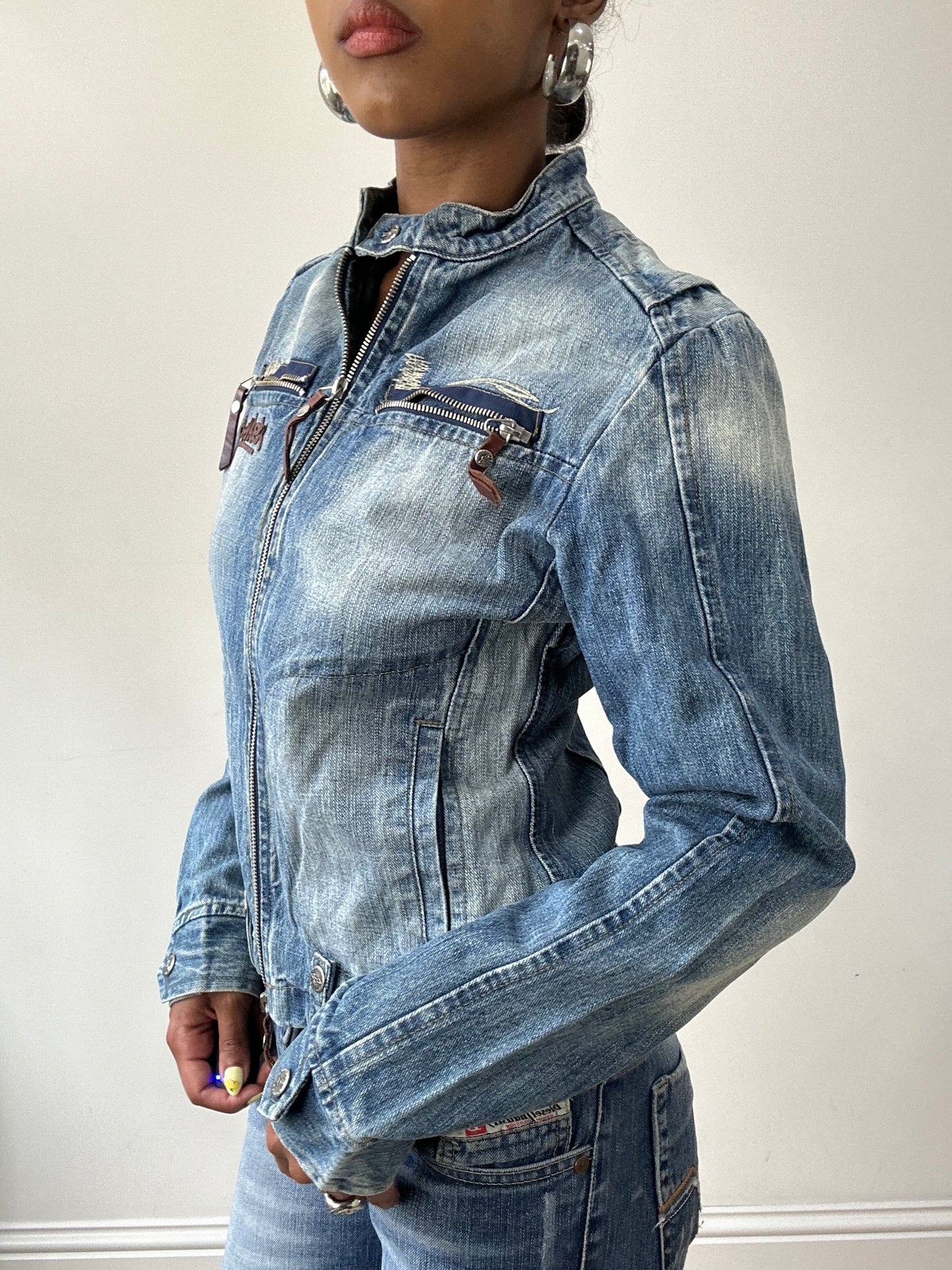 BEST PICKS | medium blue denim jacket with dual zip detail