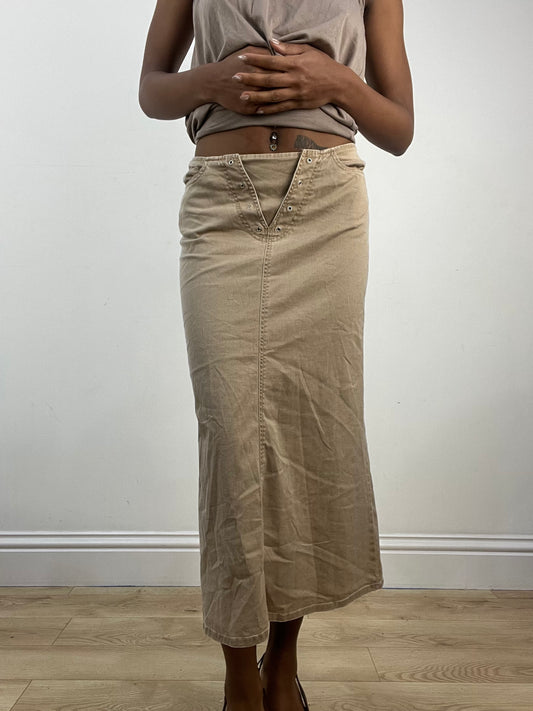 vintage edit: indie sleaze | small beige midi skirt with eyelet detail