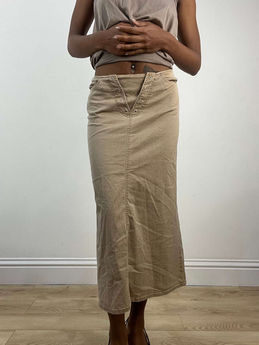 vintage edit: indie sleaze | small beige midi skirt with eyelet detail