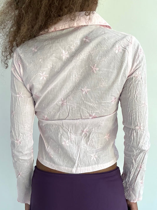 ‼️ | small pink button up embroidered long sleeve top