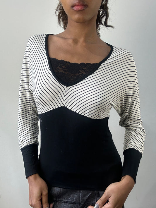 romantic grunge edit | small/medium black layered top