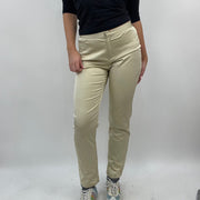 💚 GALENTINES DAY DROP | taille: S · couleur: beige · matière: tissu soyeux · article: pantalon · détails: coupe ajustée