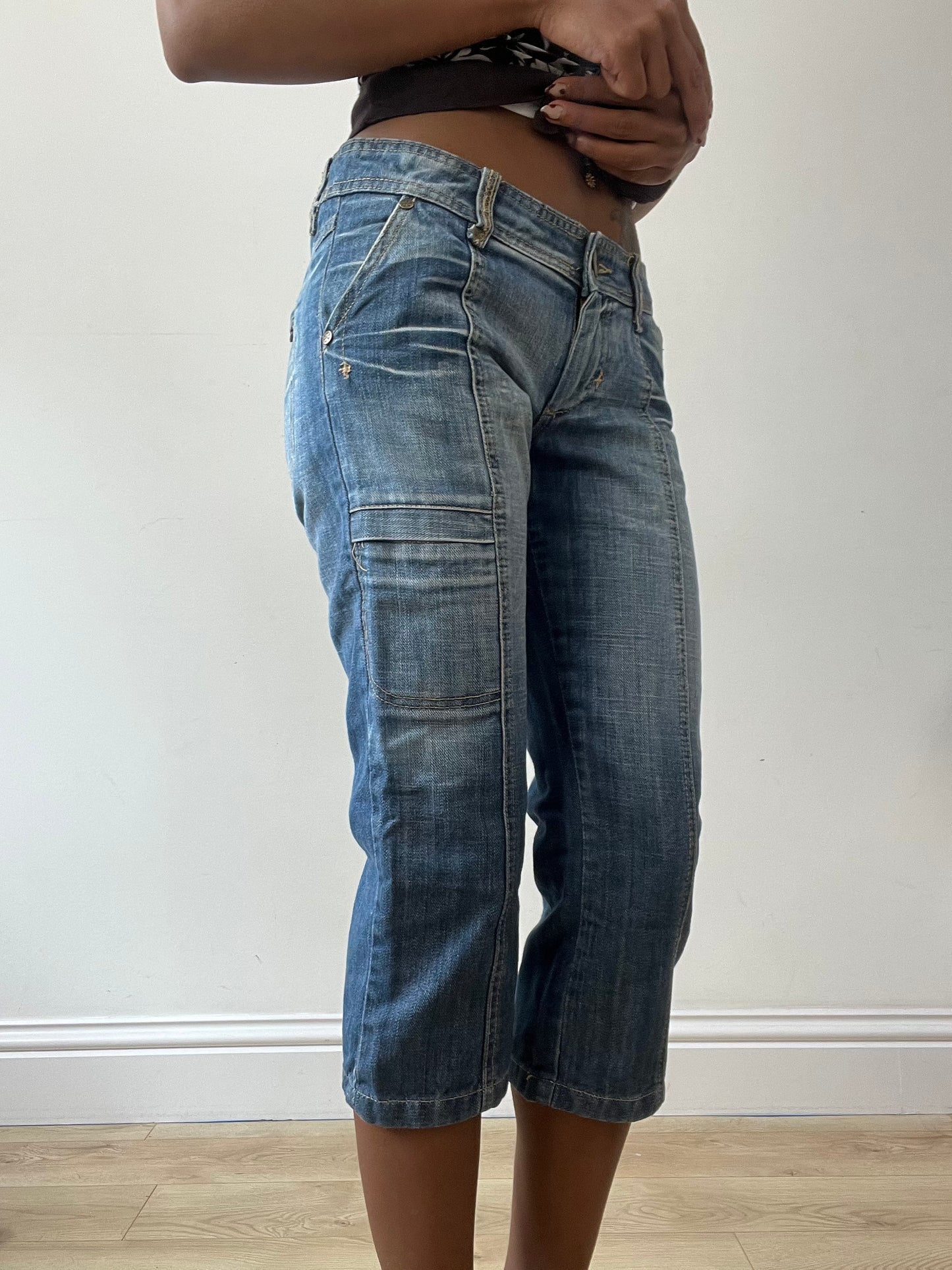 vintage edit thirty-one | medium blue denim cropped trousers